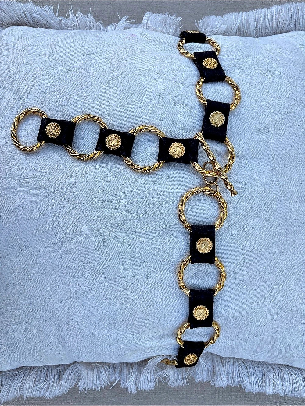 Black & Gold Chain Link Belt Like New